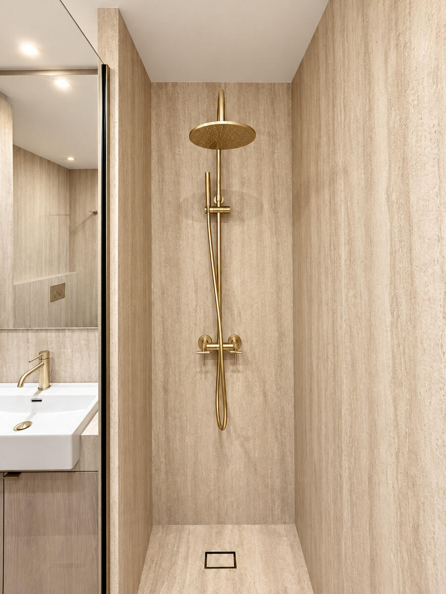 TRÈS BEAU STUDIO RÉNOVÉ MEUBLÉ AVEC APERÇU MER - Photo 13