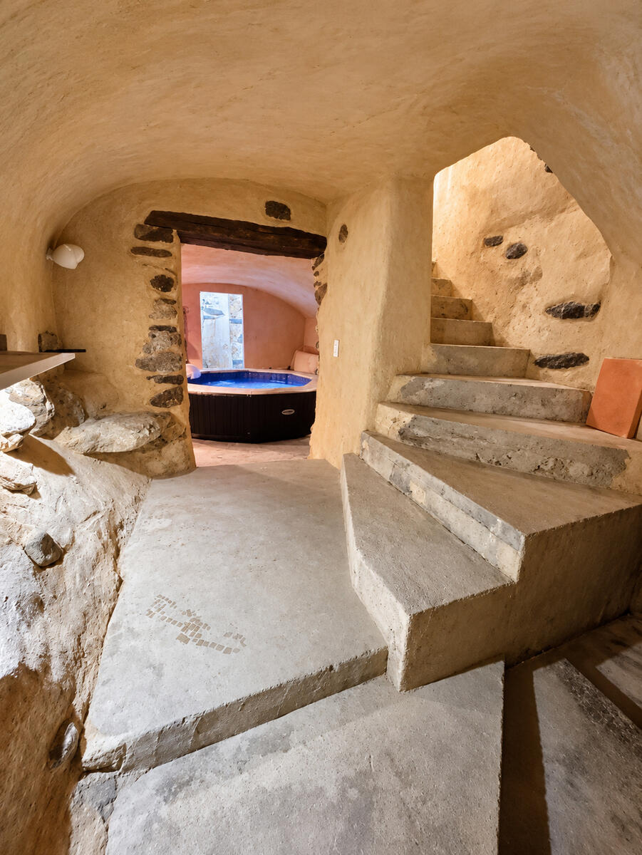 LA BRIGUE - Maison de village — 13 / 14