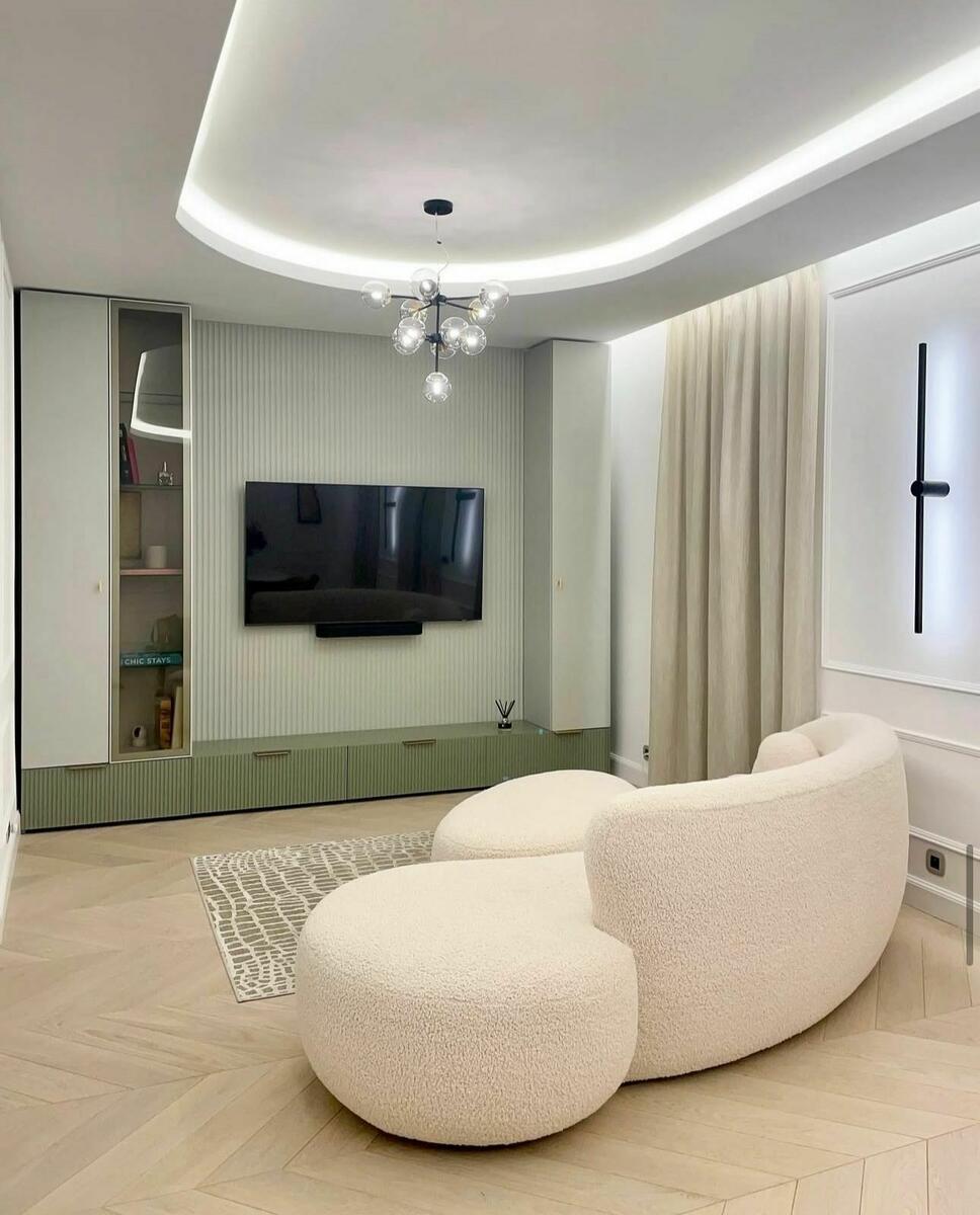 815981