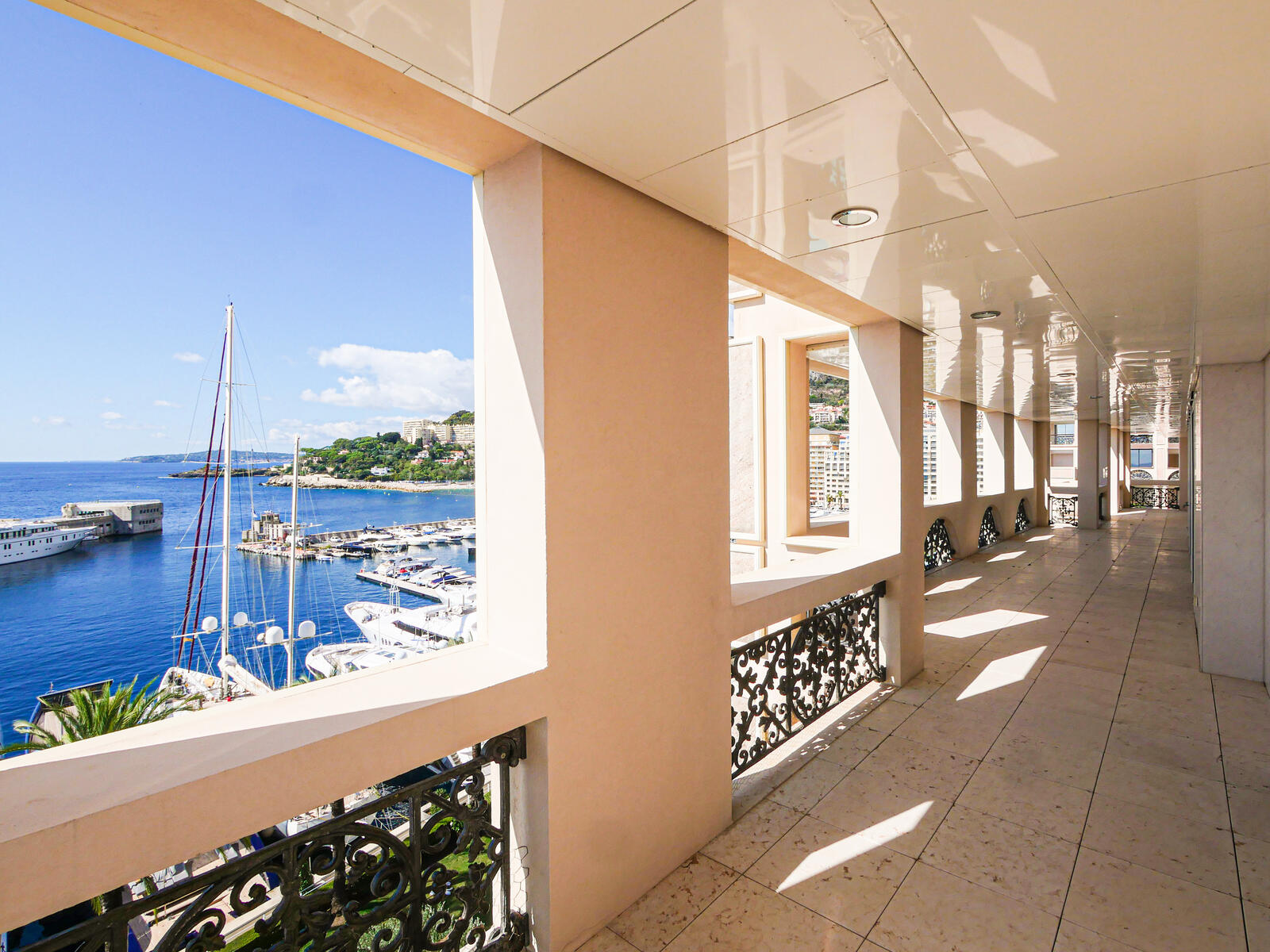 PALAZZO LEONARDO - APPARTAMENTO SU UN UNICO PIANO - VISTA MARE - picture 3