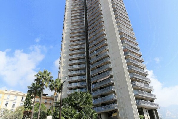 MILLEFIORI - emplacement de voiture à vendre