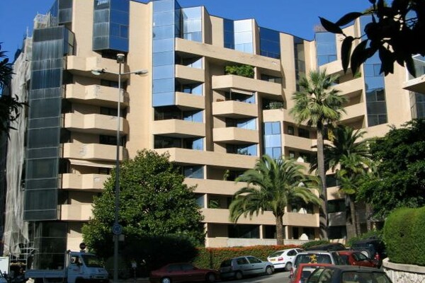 SAINT ANDRE - 2 Pièces ensoleillé et situé dans le Carré d'Or