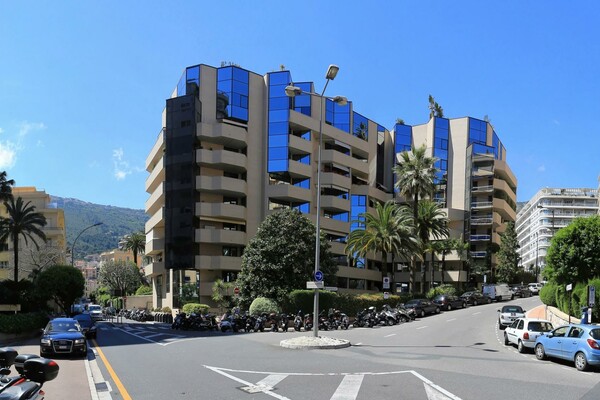 Carré d'Or / Saint André / Emplacement de parking