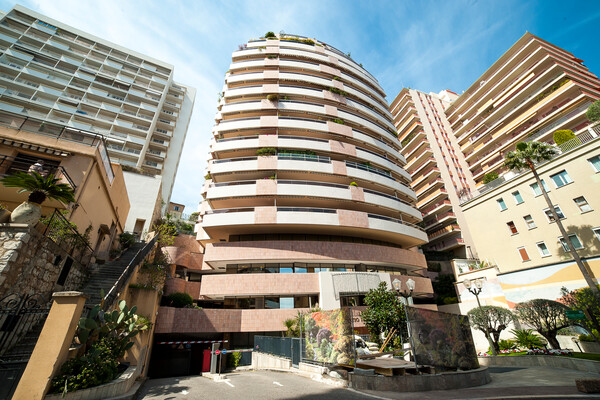 RARO: BOX  DOPPIO IN LARGHEZZA