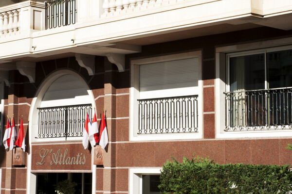 Cantina - La Rousse / Quartiere St Roman