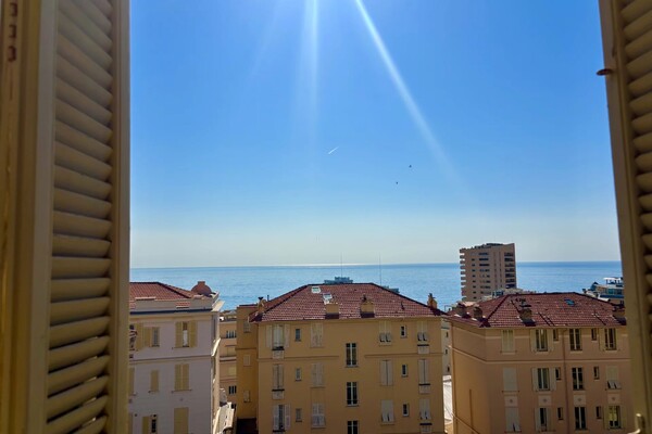 Appartamento di 3 locali con vista mare – Confine Monaco – con c