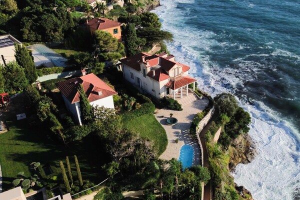 Villa to renovate in a prestigious location