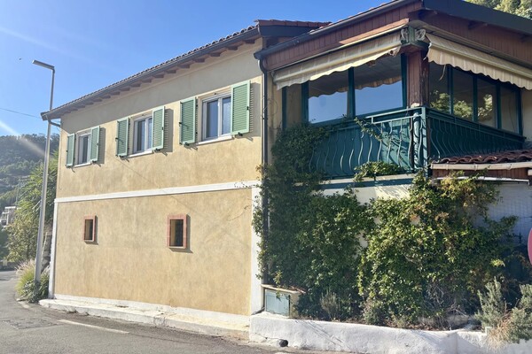 Èze Maison de 110m2 vue mer et collines avec 2 stationnements