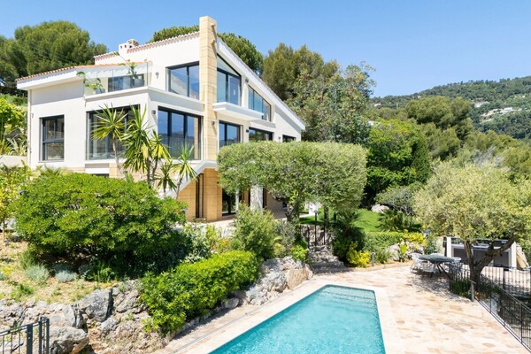 Architect Villa for Sale La Toracca Roquebrune Sea View