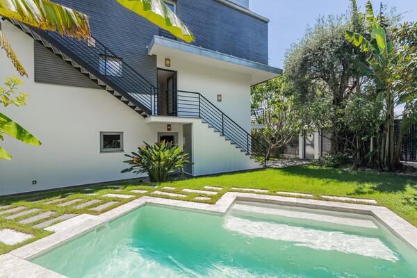 Villa for Sale Cap Martin District Near Shops