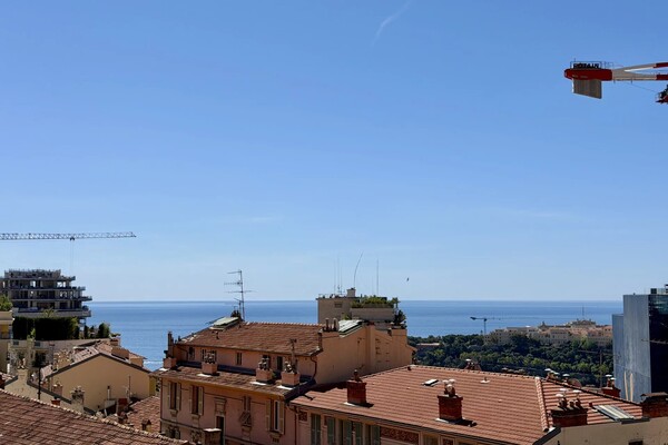 Studio rénové et meublé à proximité de Monaco
