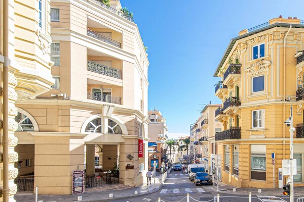 Idéal investissement ! Palais Joséphine - Studio avec coin nuit 