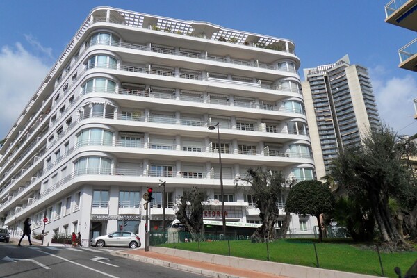 SOUS OFFRE - Le Victoria - Boulevard Princesse Charlotte