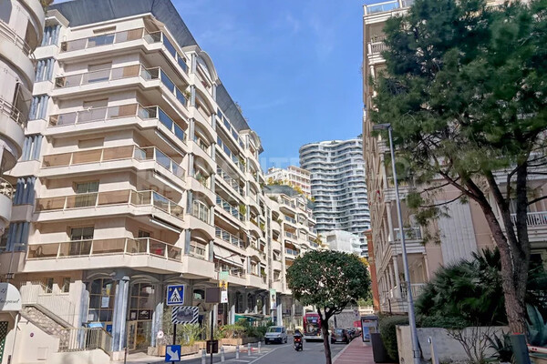 Grands Bureaux Décorés & Aménagés avec 2 Parkings