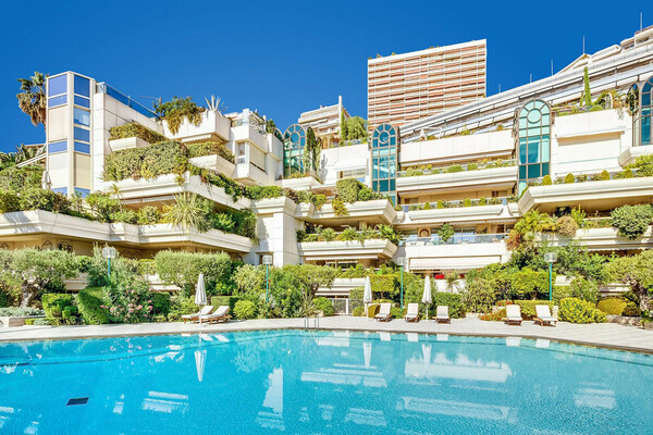 IL 21 PRINCIPESSA GRACE 