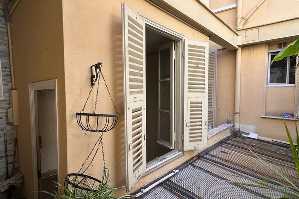 CONDAMINE : 1 PIÈCE À RÉNOVER – FORT POTENTIEL