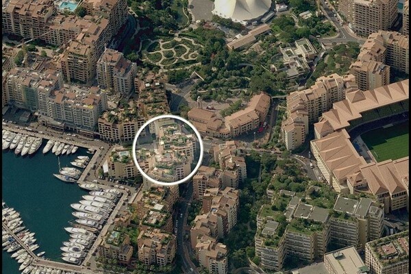 Spazio commerciale/Ufficio amministrativo