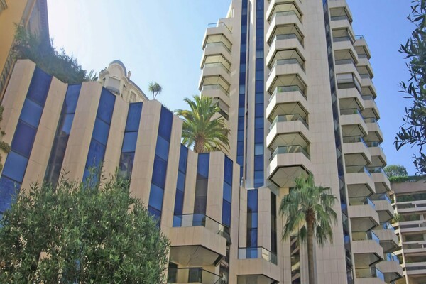 PRINCE DE GALLES – CARRÉ D’OR – STUNNING 1-BEDROOM APARTMENT - 2 TERRACES SEA VIEW AND CASINO