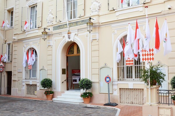 MONACO VILLE / APPARTEMENT A RENOVER