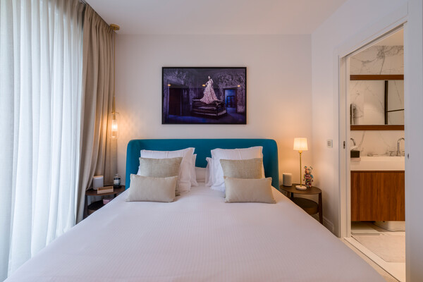 Château Périgord – Elegant three-room apartment with panoramic views