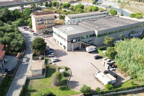 Warehouse in Ventimiglia – 30 cars