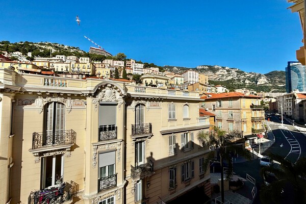 À Vendre – Appartement 4 Pièces avec Vue Mer & Monaco – Beausoleil