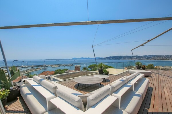 Luxury Penthouse for Sale - Panoramic Sea View