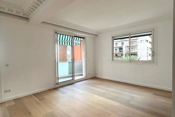 SALE - 3 BEDROOMS RENOVATED - VILLA BOSIO