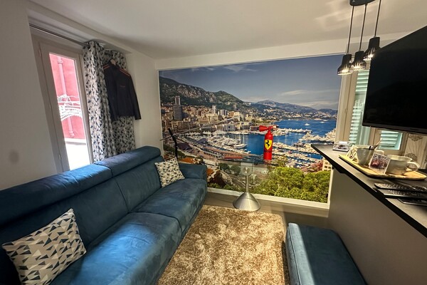 Monolocale ai sensi della legge 1235 nel cuore di Monaco-Ville