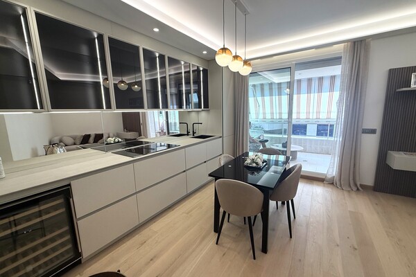 PATIO PALACE - 3 ROOMS IN PERFECT CONDITION