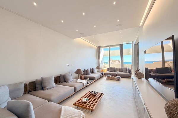 The Stella, Magnificent family apartment in a modern residence.