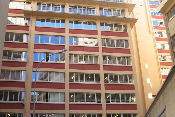 Set of 8 parking spaces - FONTVIEILLE