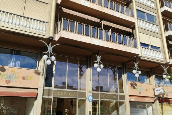 PLUSIEURS PARKINGS DISPONIBLES A LA VENTE - RIVIERA PALACE