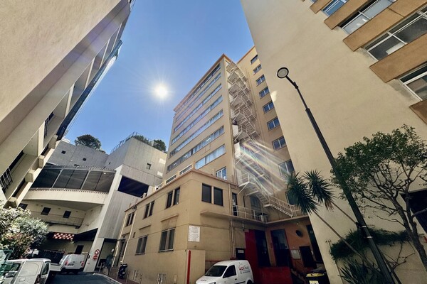 Murs commerciaux à Fontvielle