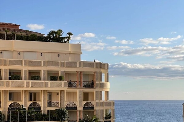 Fontvieille - Large 2/3 room apartment with terrace and parking