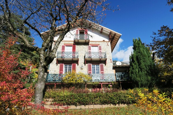 Family House with Land and Panoramic Views - Unique Opportunity