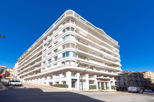 3 pièces VICTORIA avec parking et cave.