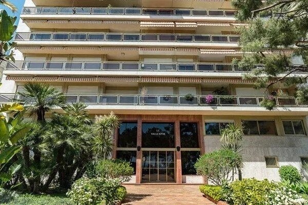 Appartamento di fronte alla spiaggia, da rinfrescare