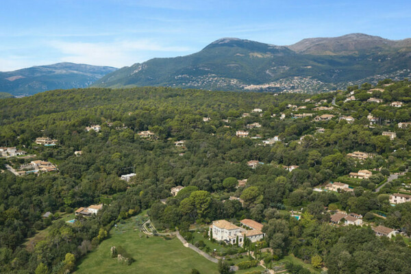Domaine d’Exception avec Vue Mer, Tennis et Cinéma Privé