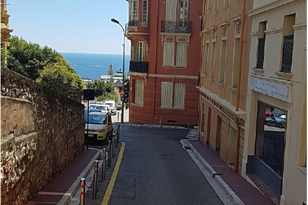 Monte Carlo / Quartier des Fleurs / Appartement de 2 pièces sous loi
