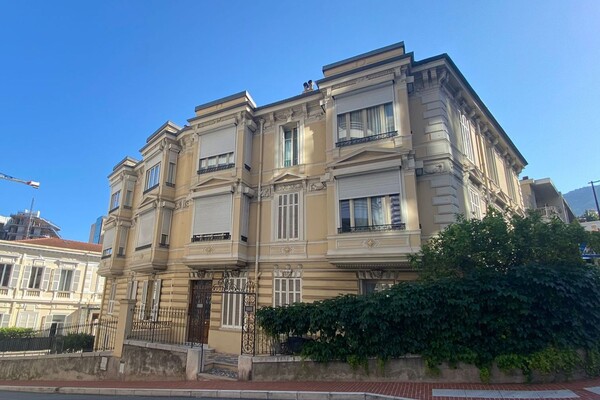 Monaco / Villa Oasis / Stupendo appartamento completamente rinnovato