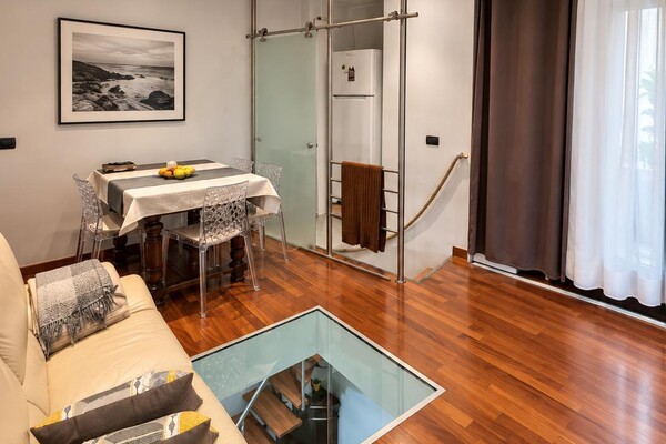 Monaco / Condamine / Duplex atipico di 2-3 stanze