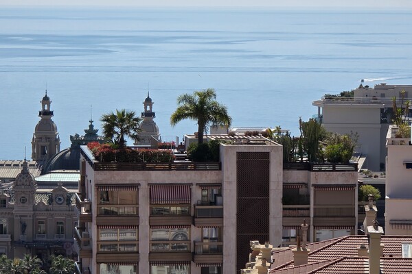 MAGNIFIQUE APPARTEMENT BOURGEOIS EN PENTHOUSE VUE MER
