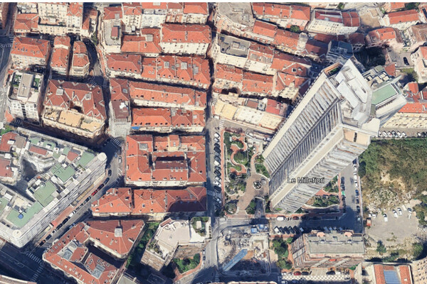 QUARTIER DES FLEURS - GRANDE SURFACE COMMERCIALE