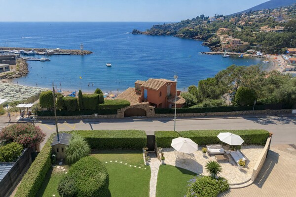 Miramar à pied... Une villa familiale avec vue mer - Théoule-sur