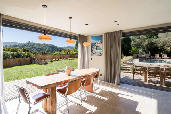 Peaceful setting — superb renovated Mas with open views.