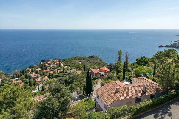 Elegant Mediterranean Villa with Dominant Sea View in Le Trayas