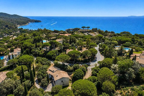 Gigaro - Domaine privé - plage à pied