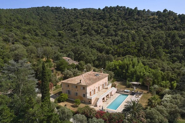Bastide Provençale au Val d'Astier de Cogolin
