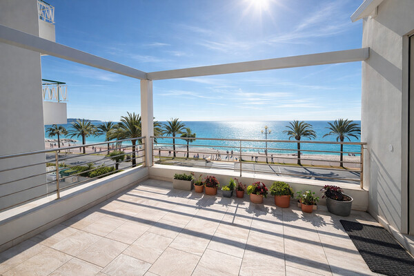 Elegante ed eccezionale villa sulla Promenade des Anglais